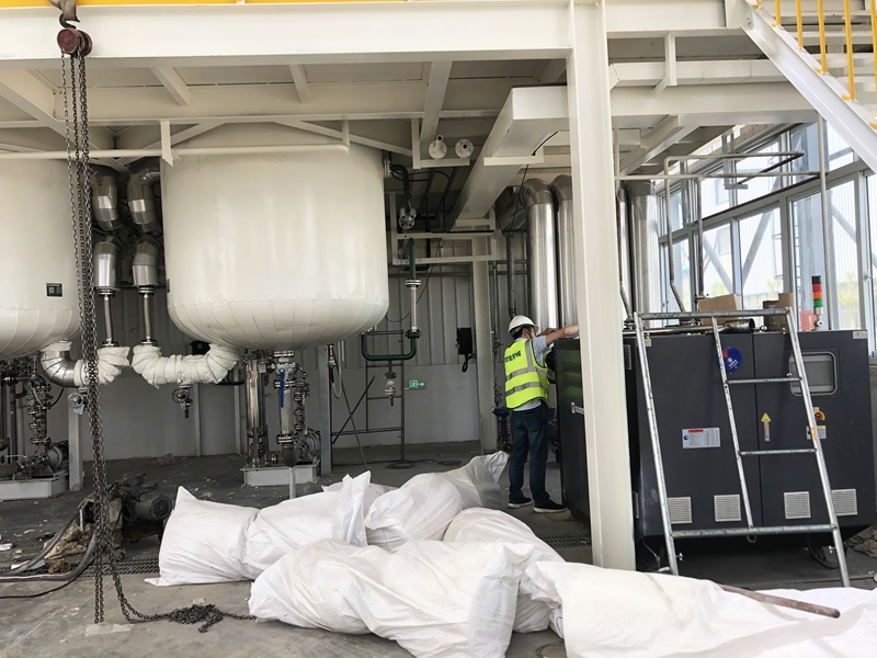 脂類高分子新材料反應釜高溫油溫機「歐能機械」 其他行業控溫解決方案